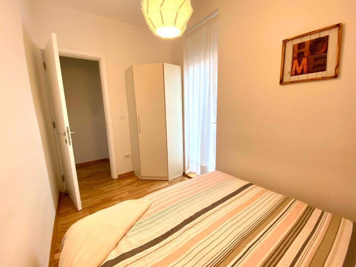 Appartamento Uptown Mili Belgrado Esterno foto