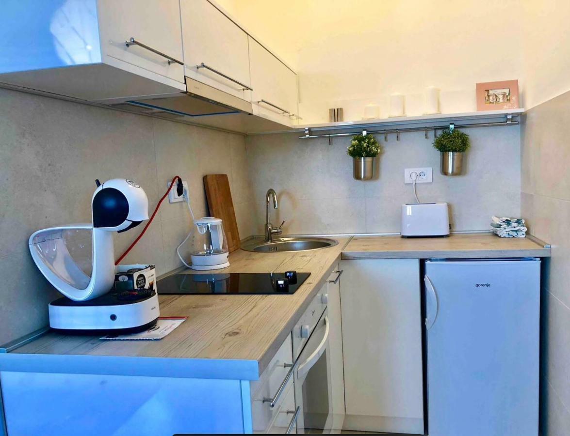 Appartamento Uptown Mili Belgrado Esterno foto
